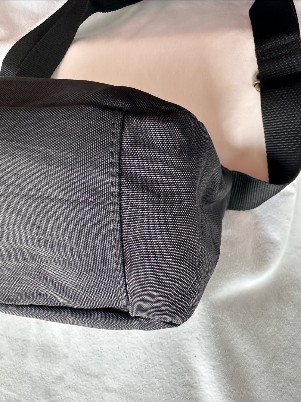 Baggallini Black Crossbody. - Picture 5 of 12